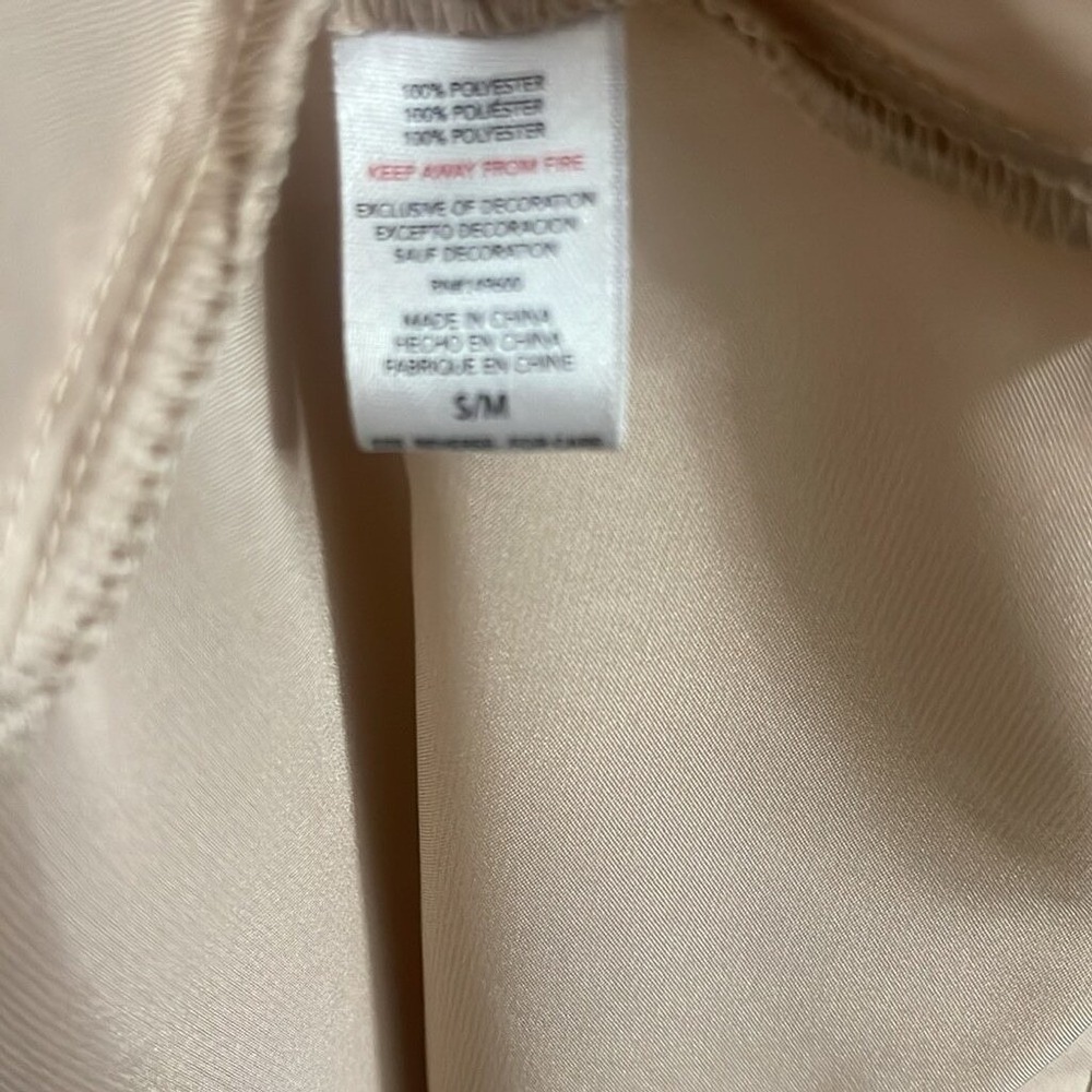 FLORA Champagne Pink Satin Long Robe Lace Sleeve Trim Wrap Belted Loungewear S/M - Picture 4 of 4